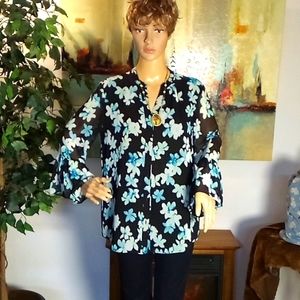 Beautiful Calvin Klein Blouse, size small